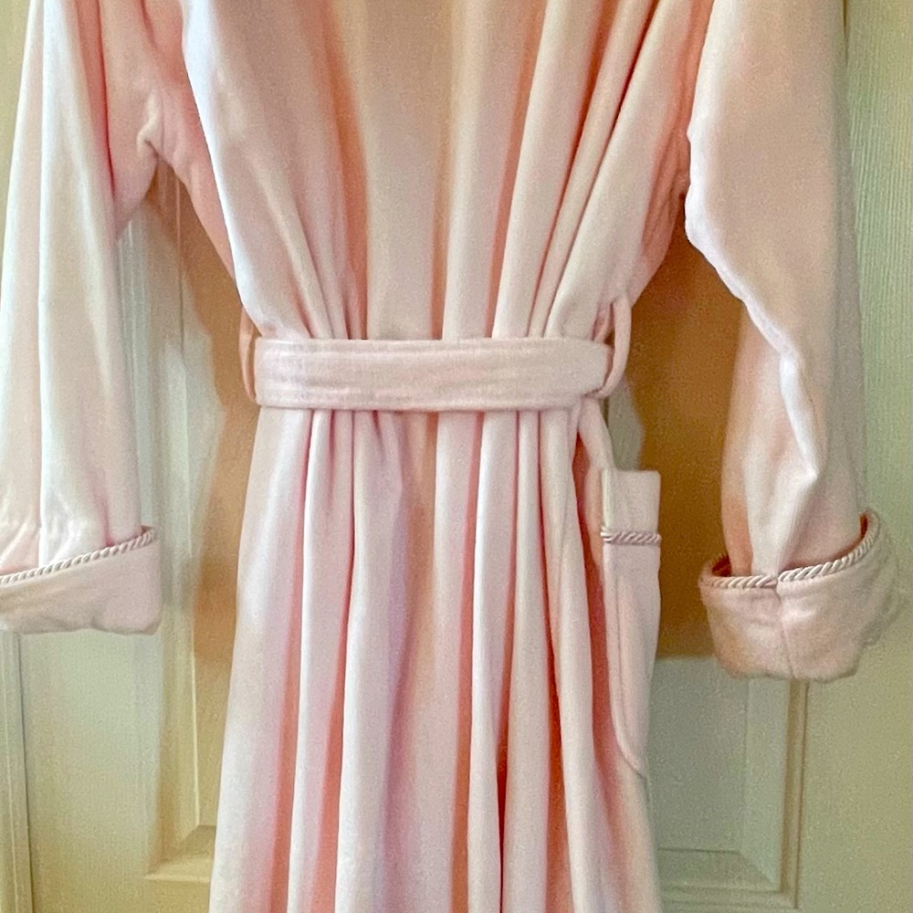 Absolutely Beautiful Intimate Essentials Woman’s … - image 2